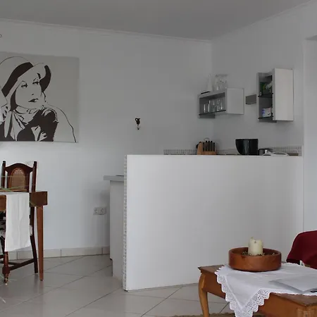 Niki Mit Beheiztem Gemeinschaftspool Fuer 2 Appartments 公寓 *