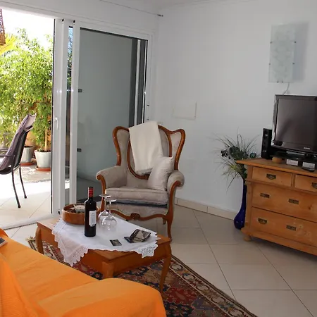 Niki Mit Beheiztem Gemeinschaftspool Fuer 2 Appartments 公寓 Las Breñas