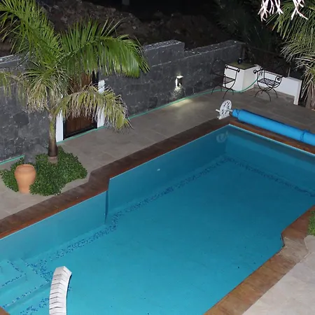 Niki Mit Beheiztem Gemeinschaftspool Fuer 2 Appartments 公寓 Las Breñas