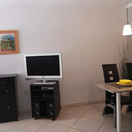 公寓 Niki Mit Beheiztem Gemeinschaftspool Fuer 2 Appartments *